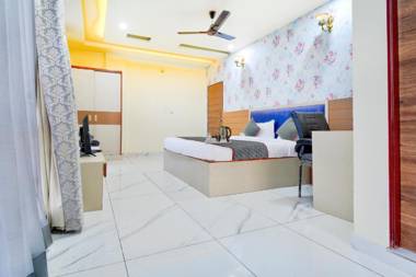 Townhouse 888 Hotel Cm Palace