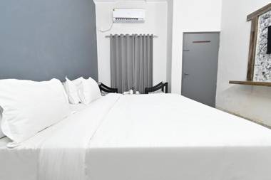 FabHotel Classic Holiday