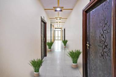 OYO 88300 Hotel Jai Palace