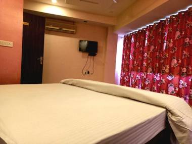 OYO 88843 My Hotel Daksh