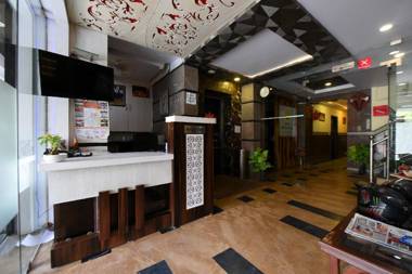 Collection O 3971 Hotel Tip Top