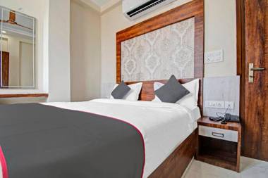 Capital O 90541 Hotel Hari Inn