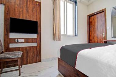 Capital O 90541 Hotel Hari Inn