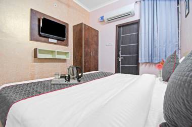 Capital O 90596 Hotel Arya Inn