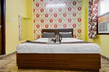 OYO Flagship 92299 Hotel J.n.d