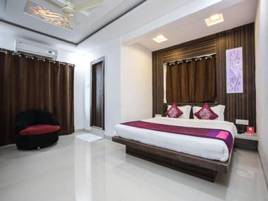 OYO 2572 Hotel Galaxy Park