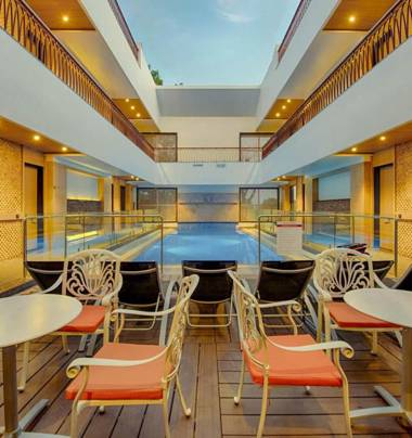 Crescent Spa & Resorts