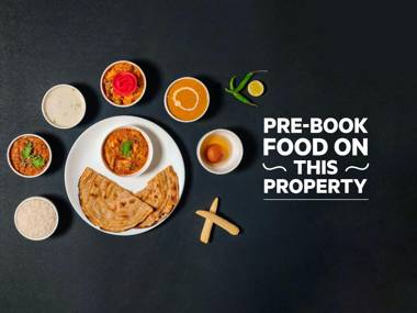 OYO 12161 Hotel Madhur Inn