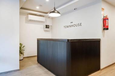 OYO Townhouse 376 Lords Inn Regency