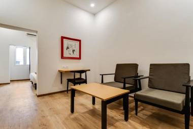 OYO Townhouse 135 Gandhi Hall