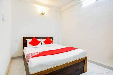 OYO 65977 Hotel Expression