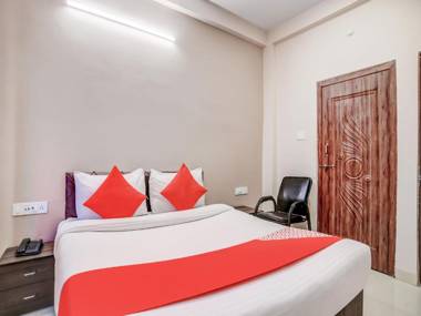 OYO IND700 Asha Hotel
