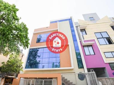 OYO 79670 Flagship Hotel Blue Tick