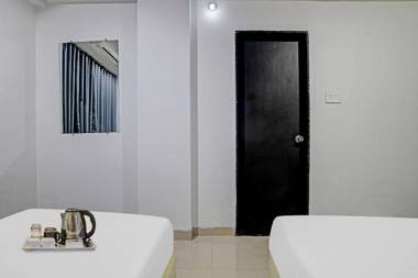 OYO 81349 Townhouse Friends Inn