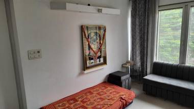 Krishna Aashray PG space for Boys