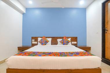FabHotel Blue Marine