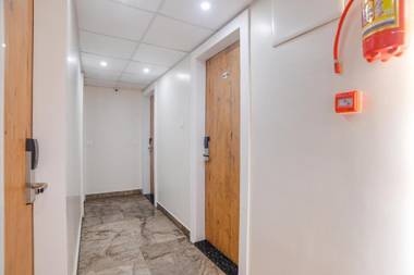 FabHotel Blue Marine