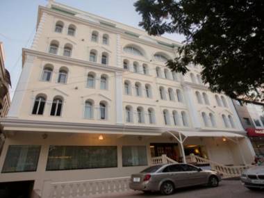 Royal Reve Hotel