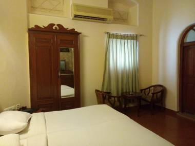 Taj Mahal Hotel Abids