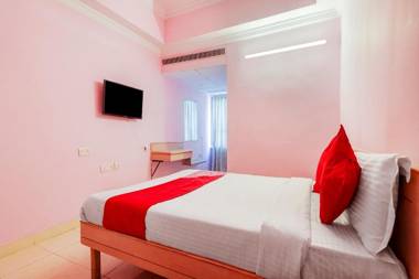 OYO Flagship 77115 Hotel Vaishnavi Palace