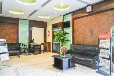 FabHotel Royal Residency Lakdikapul