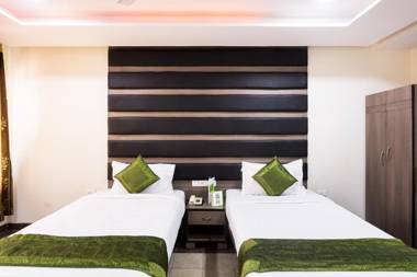 Treebo Trend Fort Club