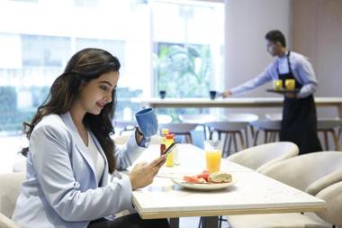 Holiday Inn Express Hyderabad Banjara Hills an IHG Hotel