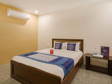 OYO 10225 Hotel Sree Chandana