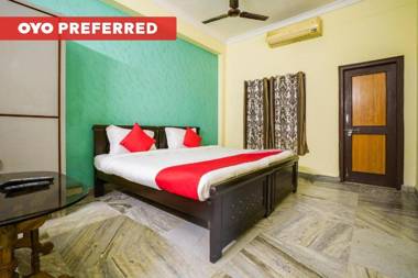 OYO 19121 V G Guest House