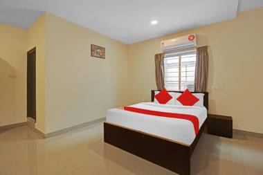 OYO 24993 Royal Inn Hotel