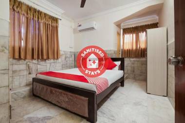 OYO 22907 Hotel Holiday