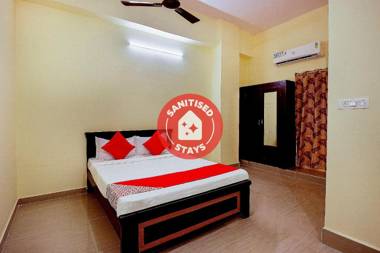 OYO 30396 Hotel Shri Chaitra