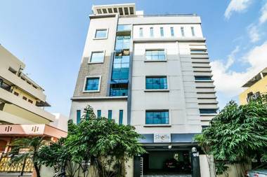 OYO 15729 Royal Stay