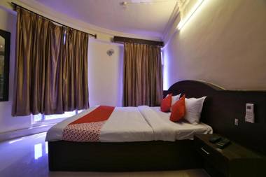 OYO Flagship 16018 Rainbow Saphire