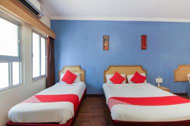 OYO 12237 Luxury Villas
