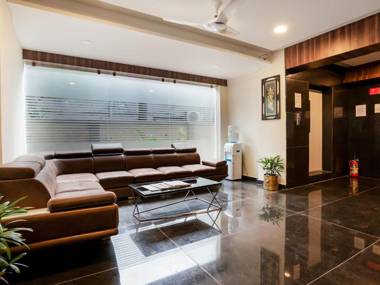 OYO 28637 Gokul Grand