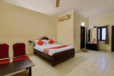 OYO 43619 Sahasra Residency