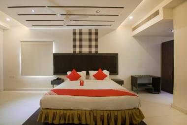 OYO 10139 Hotel Palak Residency