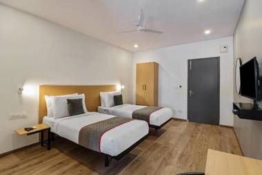 OYO Townhouse 123 White Ridge Kondapur