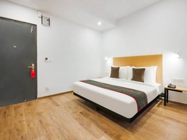 OYO Townhouse 164 ESI Hospital