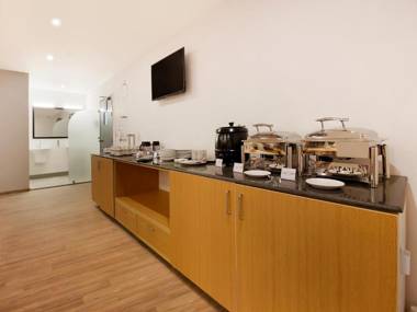 OYO Townhouse 164 ESI Hospital