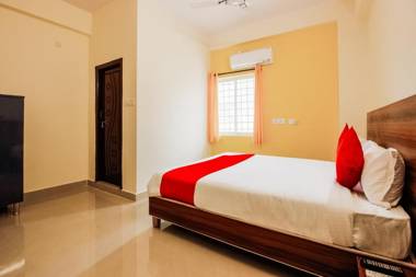 OYO Flagship 61858 Hotel Banyan Tree