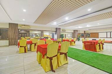 OYO Townhouse 693 MANSION SUITES