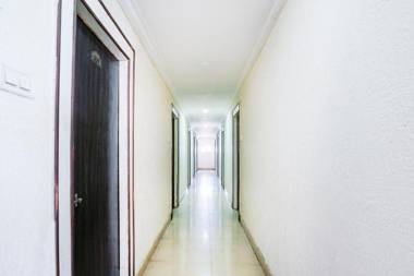 OYO 70927 Hotel Hyderabad Continental