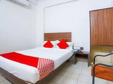 OYO 71234 Hotel Shyam