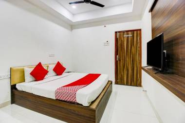 OYO 70857 Dream Suites