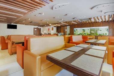 CAPITAL O76170 Hotel Mayukha