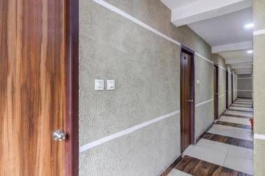 OYO 75687 Hotel Sun City