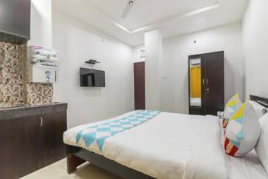 OYO Flagship 75583 Thatipally Mansion