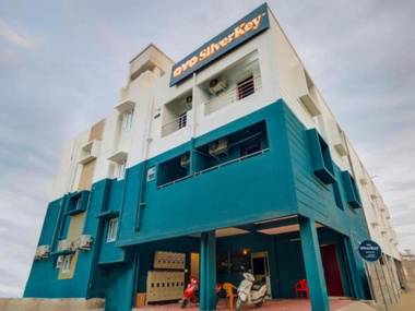 OYO 77383 Oyo Silverkey Kondapur Near Sanskrit School